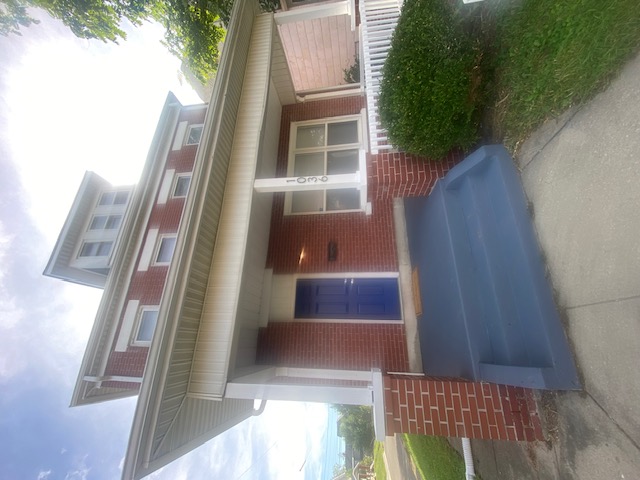 1036 Oakwood Ave.